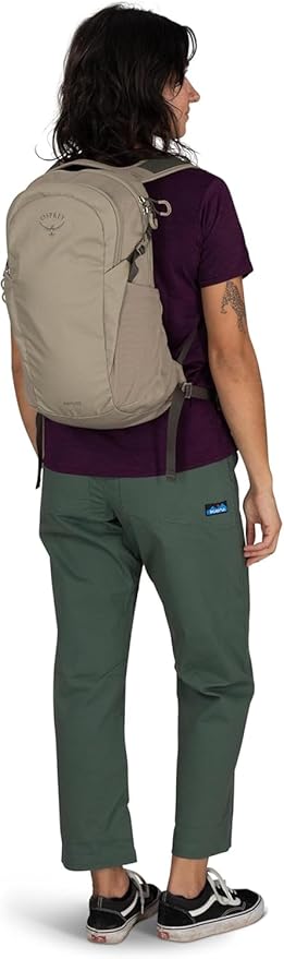Osprey Daylite Commuter Backpack - Lightweight Everyday Bag with Laptop Sleeve, Bottle Pockets