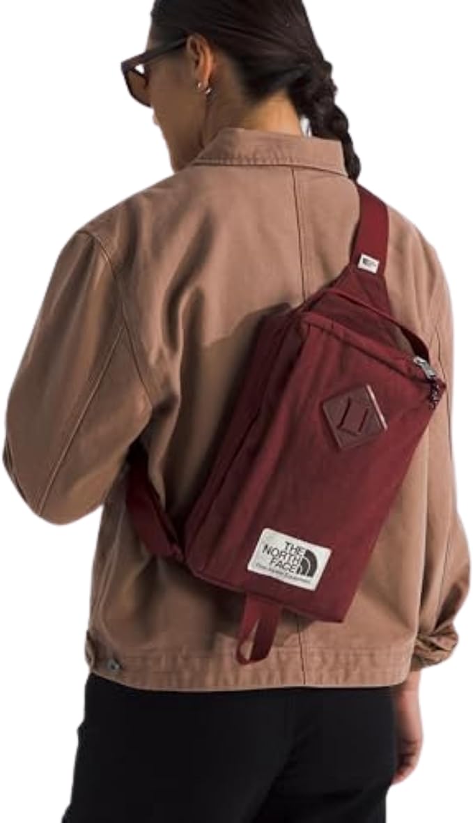 THE NORTH FACE Berkeley Field Bag | Water Repellent Vintage Style Travel Essential, SIing Holds Water Bottles, Phones & Keys