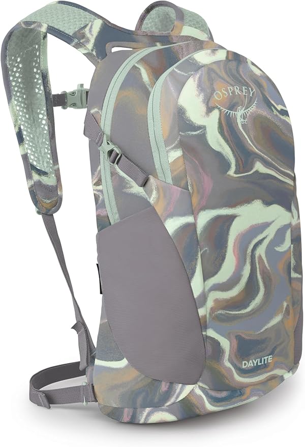 Osprey Daylite Commuter Backpack - Lightweight Everyday Bag with Laptop Sleeve, Bottle Pockets