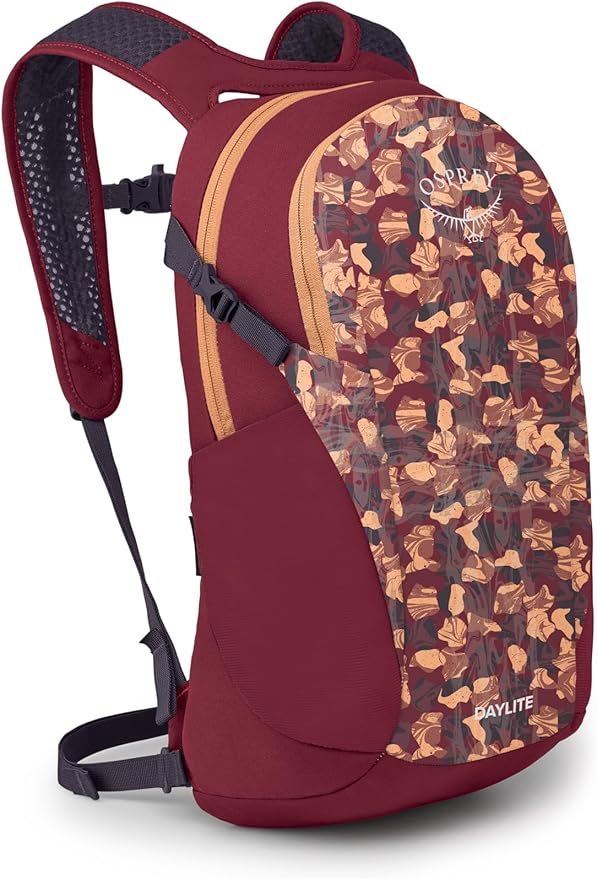 Osprey Daylite Commuter Backpack - Lightweight Everyday Bag with Laptop Sleeve, Bottle Pockets