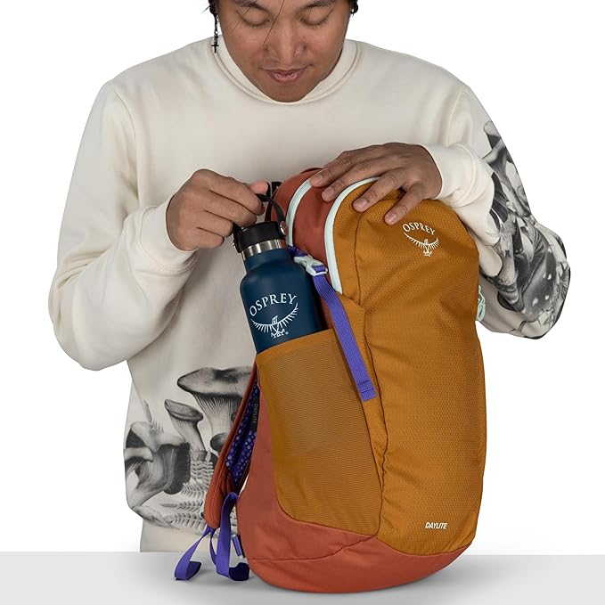 Osprey Daylite Commuter Backpack - Lightweight Everyday Bag with Laptop Sleeve, Bottle Pockets