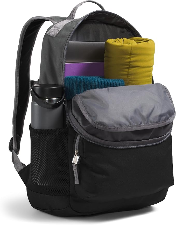 The North Face Teen Chuckwalla Daypack - Travel Backpack, Laptop Sleeve, Reflective Safety Details, Adjustable Strap, Anthracite Grey/TNF Black, One Size