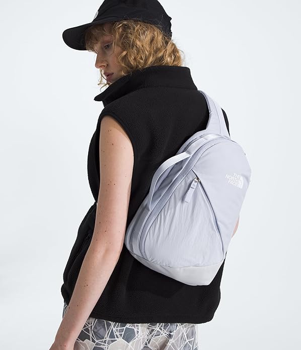 THE NORTH FACE Women's Isabella SIing | Slim Carry Crossbody Bag With Large Main Compartment, Water Repellent